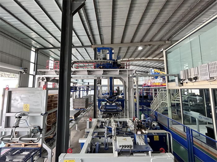 QGM को ZN श्रृंखला उच्च-अन्त नक्कल पत्थर पीसी ईंट उत्पादन लाइन सफलतापूर्वक दक्षिण पश्चिम चीन मा एक अग्रणी हरियो निर्माण सामग्री कम्पनी मा उत्पादन मा राखिएको थियो।