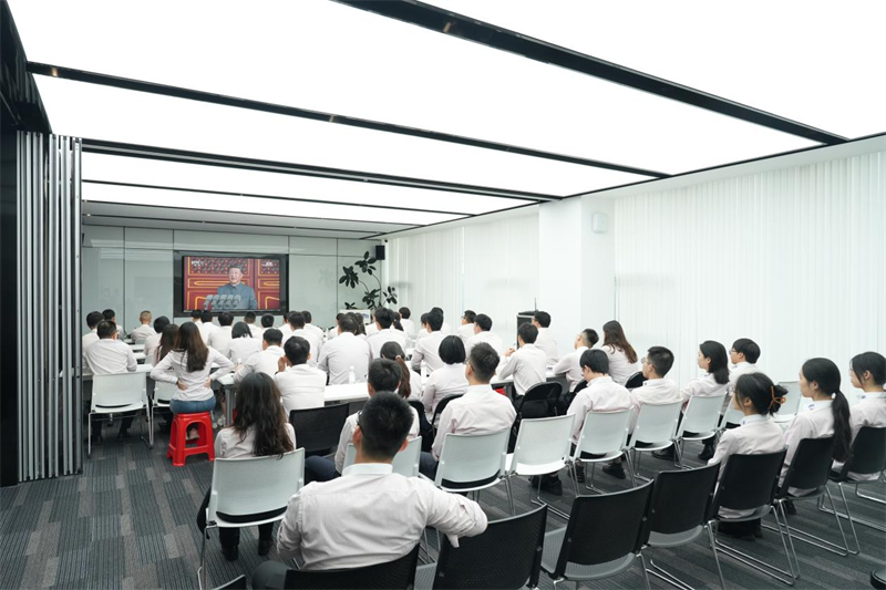 दस वर्षको उतार-चढाव, १.४ बिलियन जनताको हृदय—QGM मातृभूमिसँग महिमा साझा गर्दछ